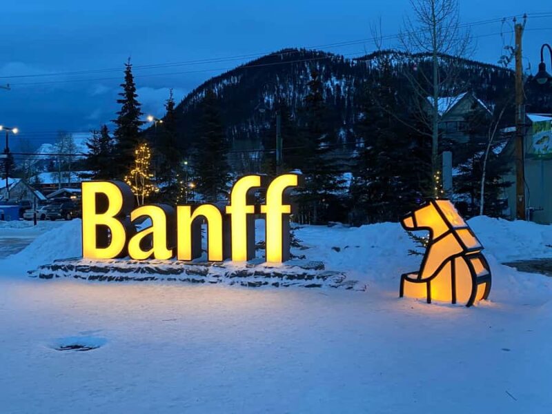 Clases de ski y snowboard en español en Banff - Starting Point and How to Meet Your Guide in Banff