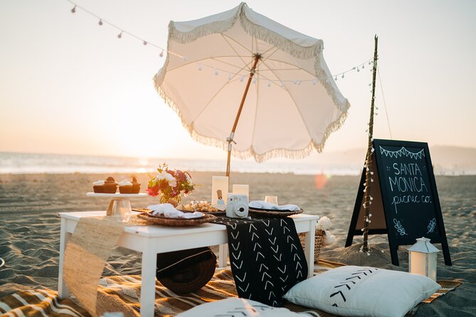 Classic Beach Picnic in Santa Monica - What You Need to Bring for Your Santa Monica Picnic