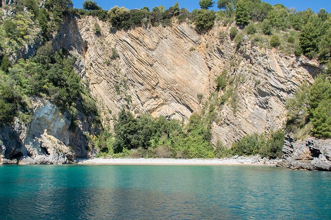 "Classic" Boat Trip to Capo Palinuro - Admiring Wind-Formed Rock Structures: The Architiello