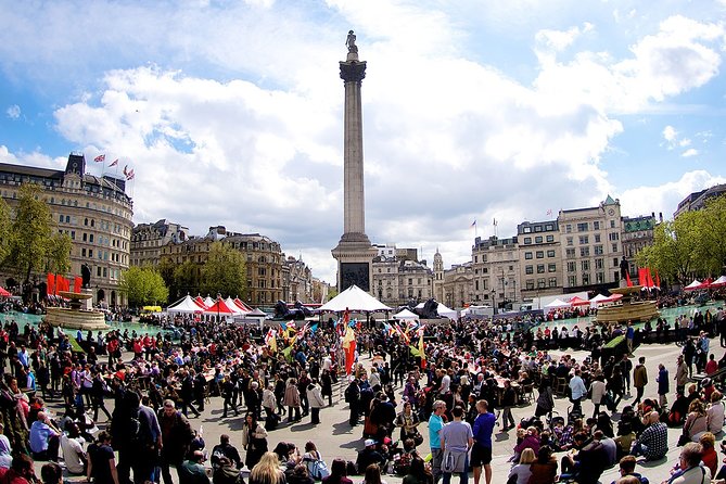 Classic London Tour & Changing the Guards History In Action - Exploring Parliament Square and Nearby Landmarks