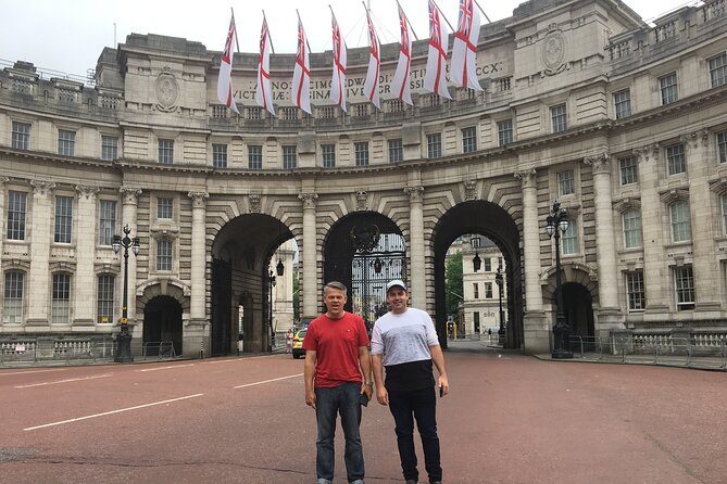 Classic London Tour - Iconic Views of Big Ben and the Houses of Parliament