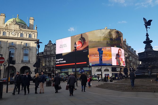 Classic London Tour in a Private Vehicle - Meeting Point, Duration, and Accessibility