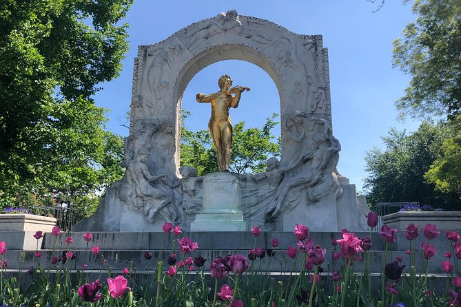 Classic Private City Tour Vienna - Visiting Minoritenkirche and Its Famous Artwork