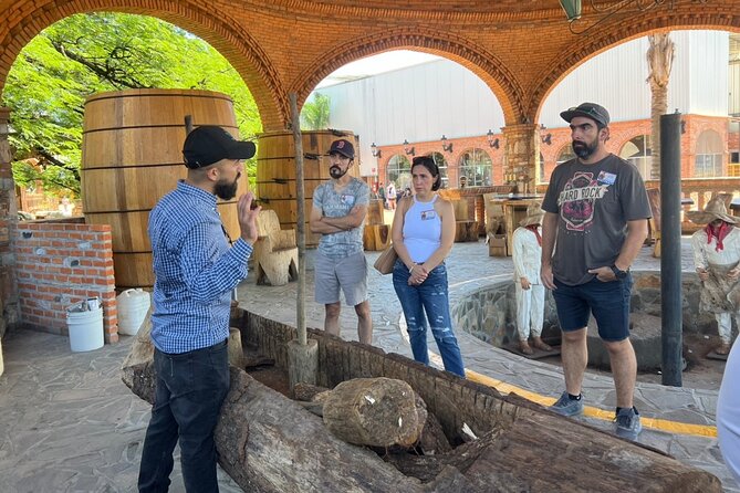 Classic Tequila Tour and CANTARITOS EL GÜERO - Convenient and Well-Planned Logistics