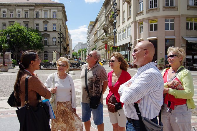 Classic Walk in Budapest Historical Center - Key Points