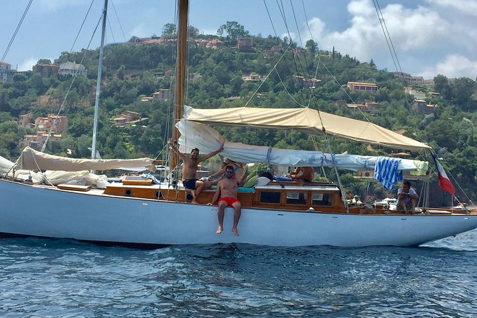 Classic Yacht Sailing in Cannes - A Luxurious Private Yacht for Small Groups in Cannes