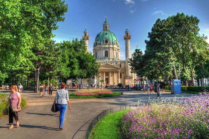 Classical concert Vivaldi 4 seasons in Karlskirche Vienna - Practical Tips: Arriving and Dressing for the Concert