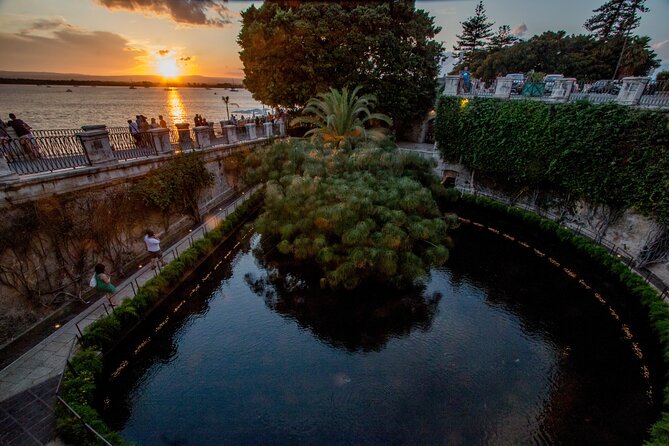 Classical Ortigia Guided Group Tour - Walking Along Lungomare di Levante and Cala Rossa