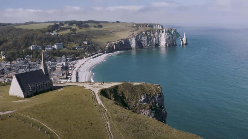 Claude Monet Tour: Giverny,Rouen,Etretat DayTrip from Paris - The Tour Starts in Paris With Comfort and Ease