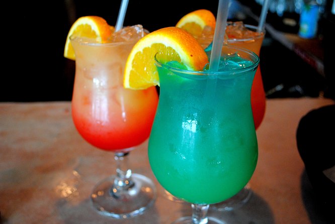 Clearwater Daytime Yacht Sightseeing Cruise with Optional Dining - Accessibility and Practical Tips