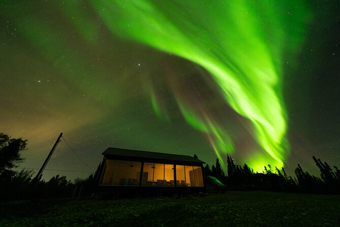 Cleary Summit Aurora Glass House Luxury Northern Lights Tour - Key Points