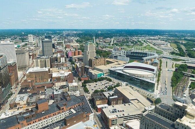 Cleveland Cavaliers Basketball Game at Rocket Arena - The Excitement of Live NBA Action at Rocket Mortgage Arena