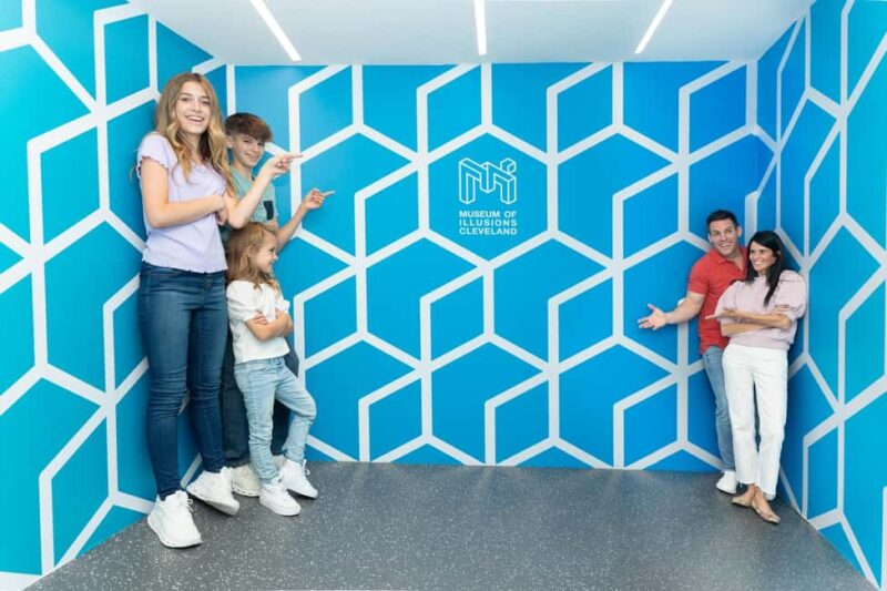 Cleveland: Museum of Illusions Entry Ticket - Cleveland’s Illusion Museum: An Entertaining Quick Stop