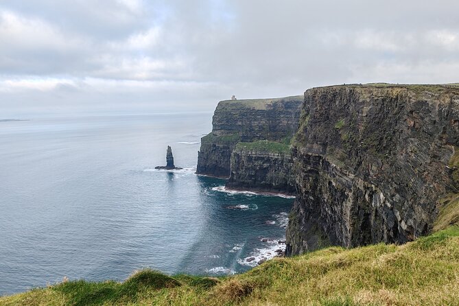 Cliffs of Moher and Wild Atlantic Way Private Tour: From Dublin - Experience the Best of Ireland on a Private Day Tour from Dublin