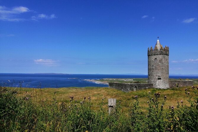 Cliffs of Moher & Bunratty Castle Day Tour - Comfortable Private Transportation and Guide Expertise