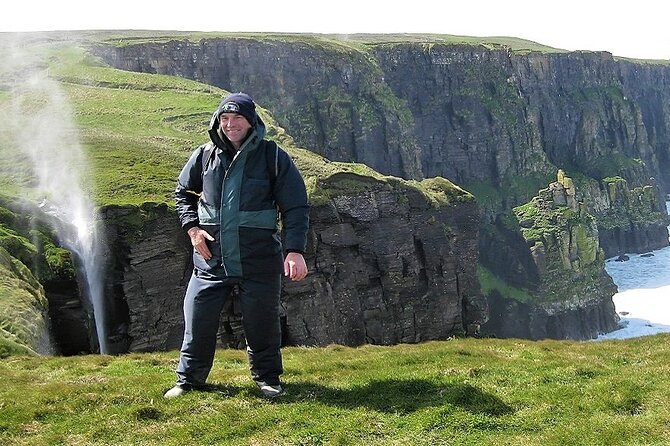 Cliffs of Moher walk with local farmer. Clare. Guided. 3 hours. - Key Points