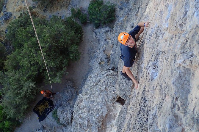 Climbing, Arrábida Natural Park, Setúbal, Sesimbra, near Lisbon - Physical Requirements and Suitability