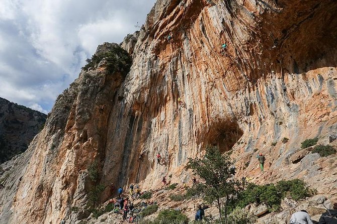 Climbing in Leonidio with instructor - Key Points