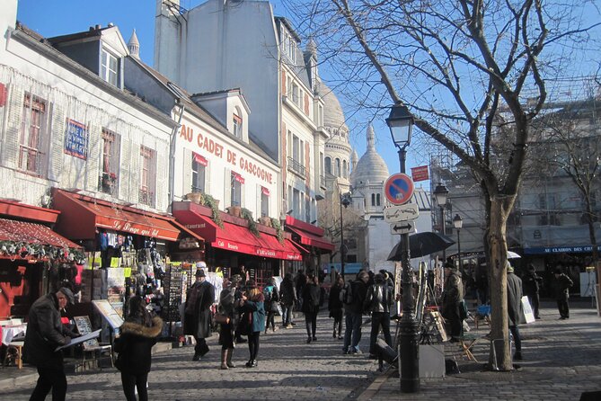 Clos Montmartre 'Paris in your Glass' Wine Tasting - The Art and Atmosphere of Place du Tertre