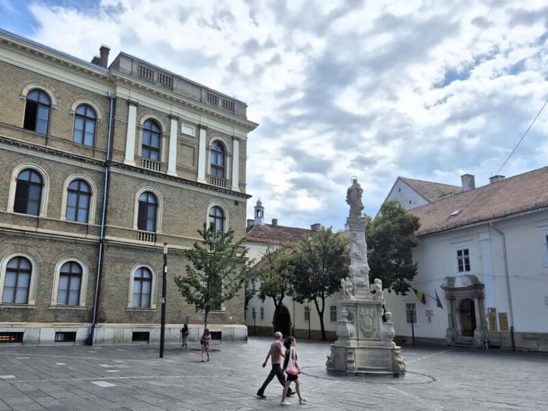 Cluj Insight: Walking tour with a travel writer & historian - Bulevardul Eroilor and Piaa Avram Iancu: Walking Through Cluj’s Heart