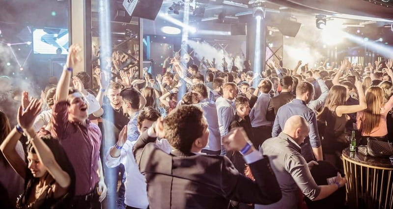 Cluj-Napoca: VIP Dining, Limo ride & Clubbing - Key Points