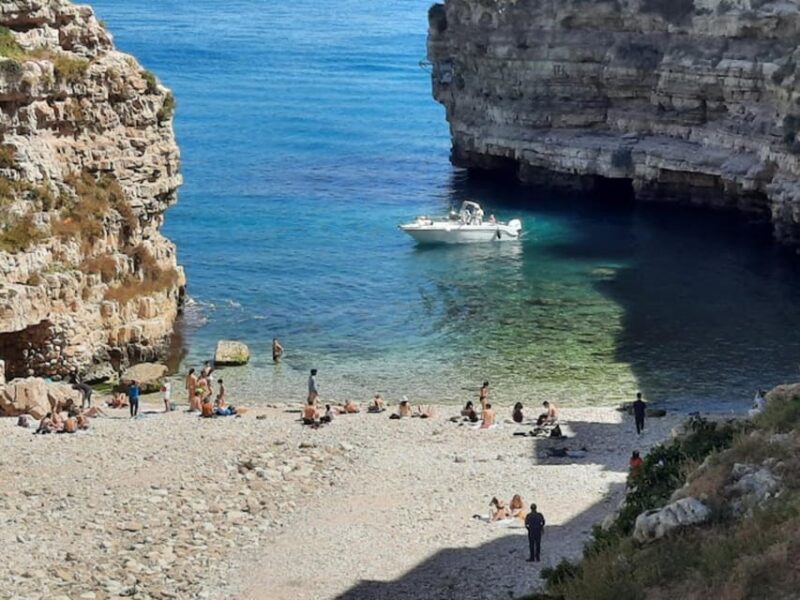 Coast and caves of Polignano:boat tours,drinks,swimming,music and fun - Practical Details and Amenities
