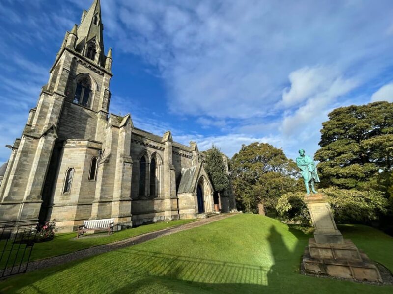 Coastal Charms: St Andrews & Kingdom of Fife Day Trip - The Guide’s Role in Enriching the Experience