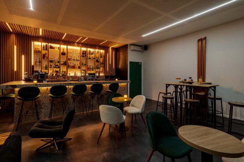 Cocktail classes with a professional (hands-on workshop) - Key Points