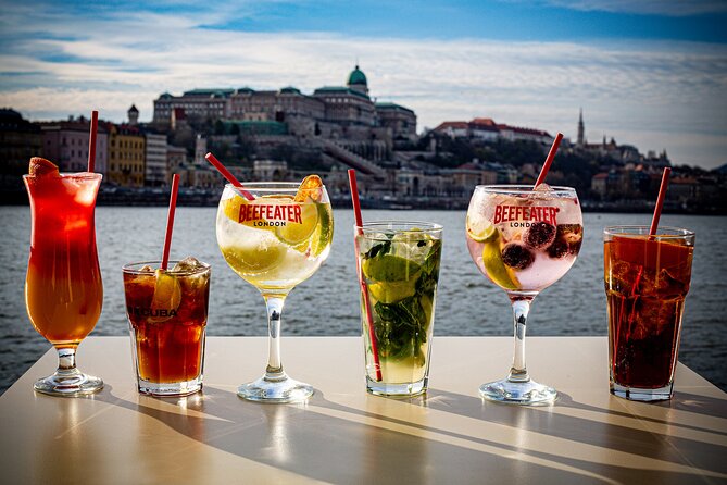 Cocktail Cruise Downtown Budapest - A Well-Organized Schedule with Notable Stops