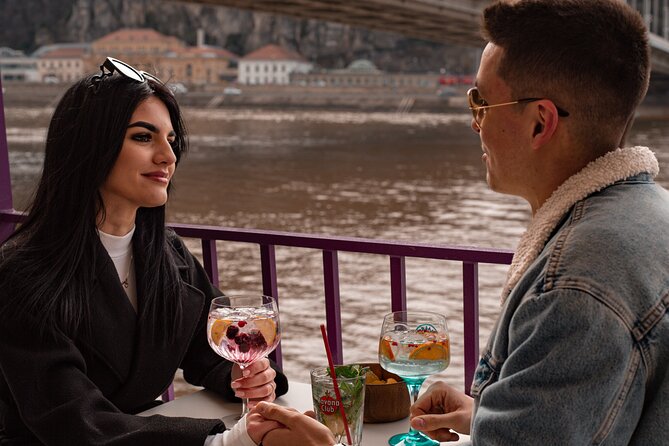 Cocktail Cruise Downtown Budapest - Budapest Landmarks from the Danube: A Visual Feast