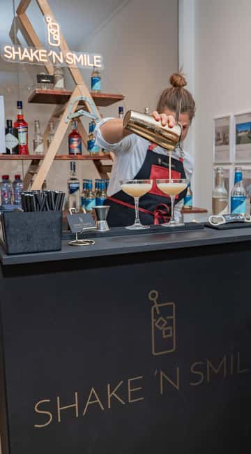 Cocktail Kurse/Workshop in Zürich (by Shake 'N Smile) - Exciting Cocktail Workshop in Zürich for All Drink Preferences