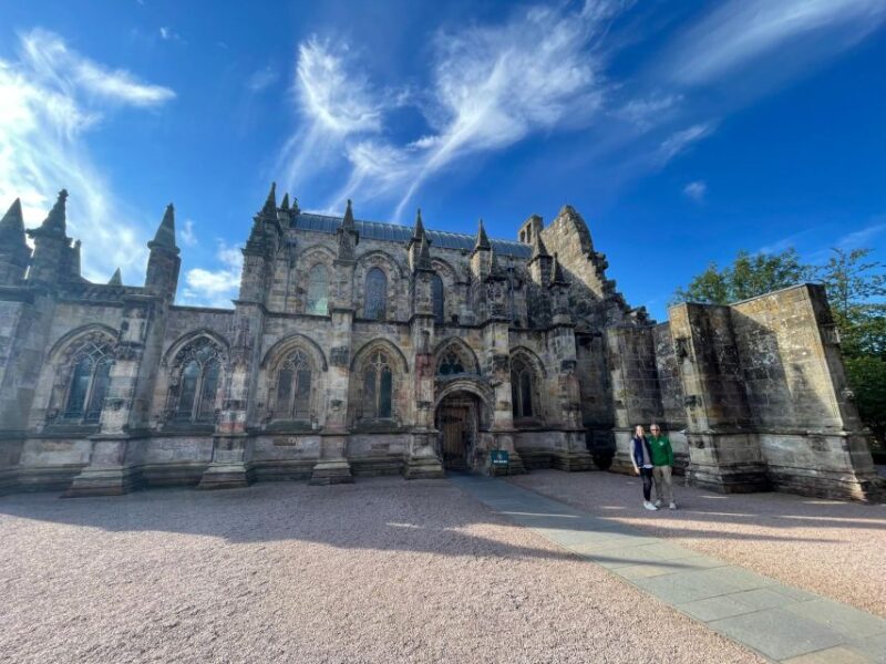 Codebreakers' Choice: Rosslyn Chapel & the Da Vinci Code - Comfortable Pickup in Edinburgh for a Tailored Experience