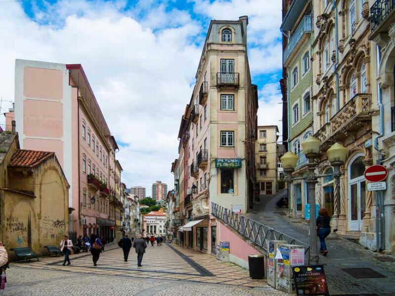 Coimbra Best Of: Private walking tour with tickets - Final Stop at Praça 8 de Maio