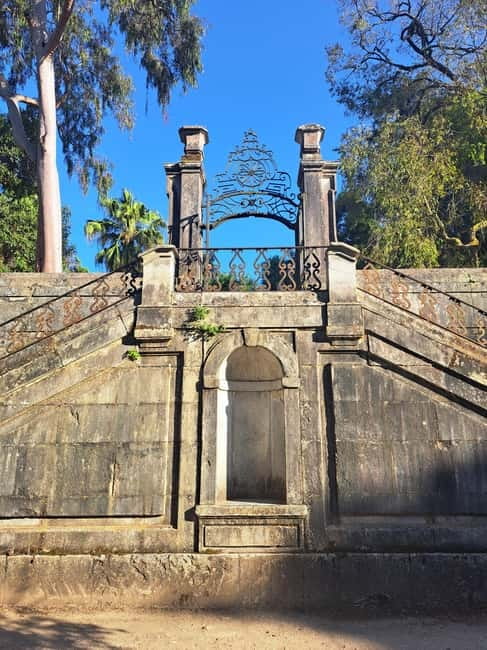 Coimbra Botanical Garden Tour: Storytelling Through Nature - Practical Details: Meeting Point and Duration