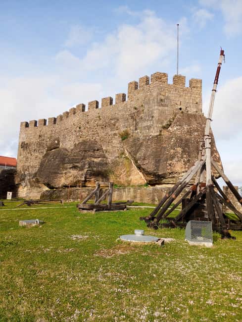 Coimbra: Medieval Castles guided tour - Key Points