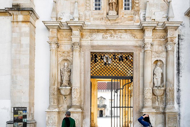 Coimbra's Historical Highlights - The Medieval Entrance: Torre de Almedina