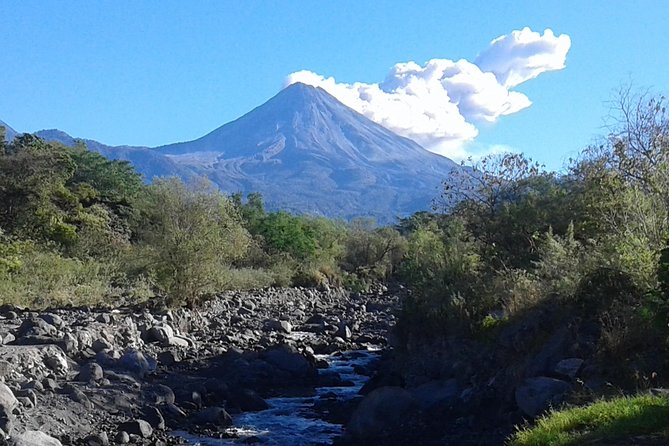 Colima Volcano Cultural Tour: Coffee Plantation, Hacienda and Comala Magic Town - Explore Colima Volcano and Learn About Its Active Past