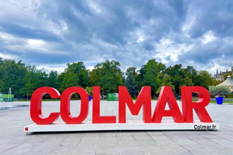 Colmar: guided tour with a local guide to discover the secrets of the city - Exploring the Smallest House in Alsace