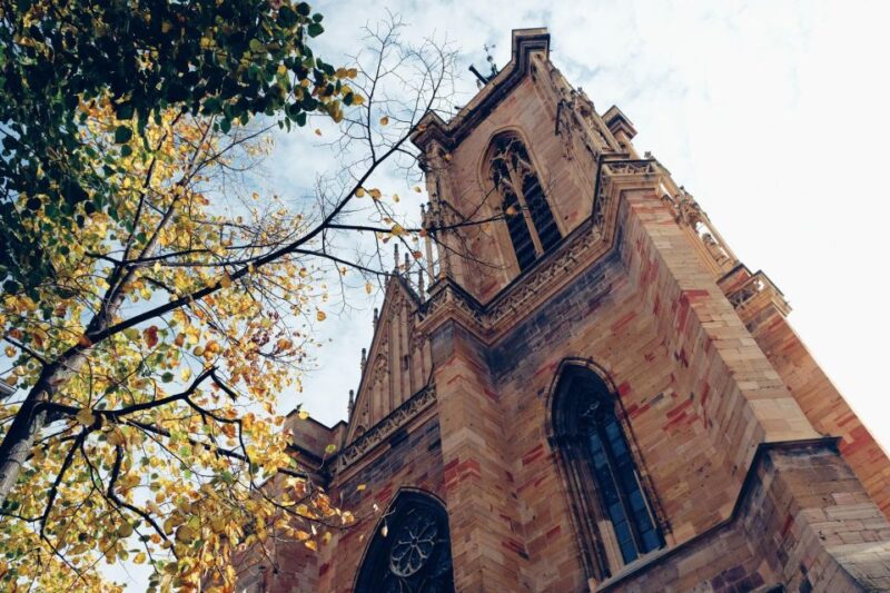 Colmar: Insta-Perfect Walk with a Local - Comparing with Similar Experiences in Colmar