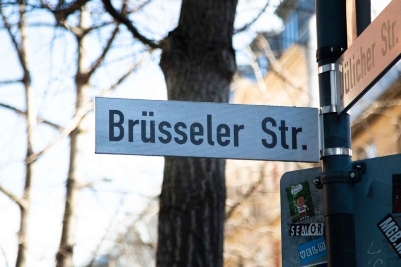 Cologne: Belgian Quarter and Kiosk Tour - Brüsseler Platz: A Local Hangout with Historic Charm