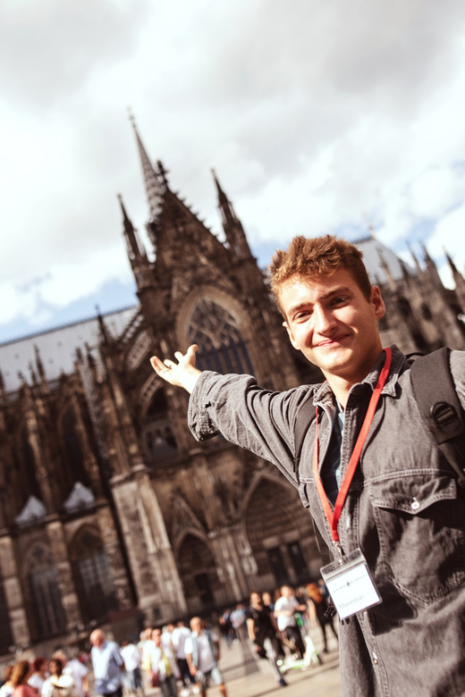 Cologne: Brewery Tour with 3 Kölsch Beer Tastings - Visiting Iconic Breweries: From the 700-Year-Old to the Trendy