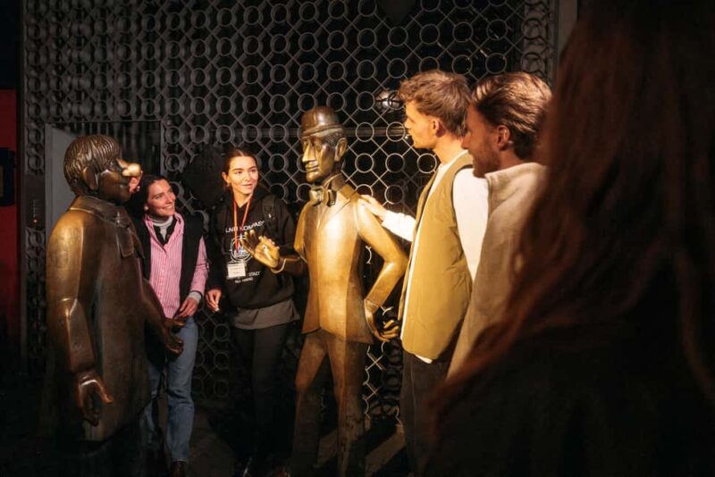 Cologne: Cologne Cathedral & Old Town in the evening  interactive tour with projector - Combining Tradition with Modern Technology in Cologne