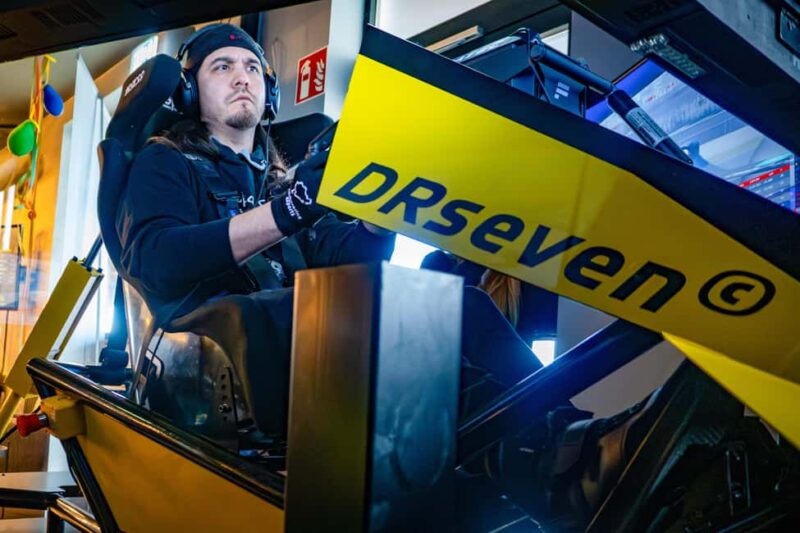 Cologne: Drive a full-motion racing simulator - The Experience: From Welcome to the Finish Line