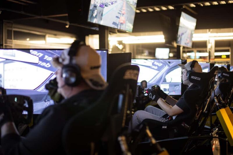 Cologne: Drive a full-motion racing simulator - Competitiveness and Fun for All Levels