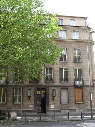 Cologne: EL-DE Haus and Old Town Private Guided Tour - Exploring the EL-DE Haus: Cologne’s Nazi Documentation Center