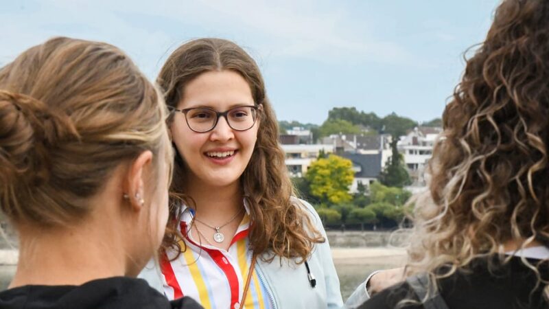 Cologne: entertaining guided tour to old town highlights - Who Would Enjoy This Guided Walk?