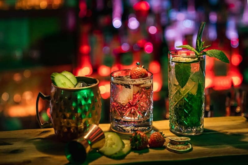 Cologne: Gin Tasting at The Bär with Welcome Cocktail - The Welcome Cocktail: Setting the Tone for the Tasting