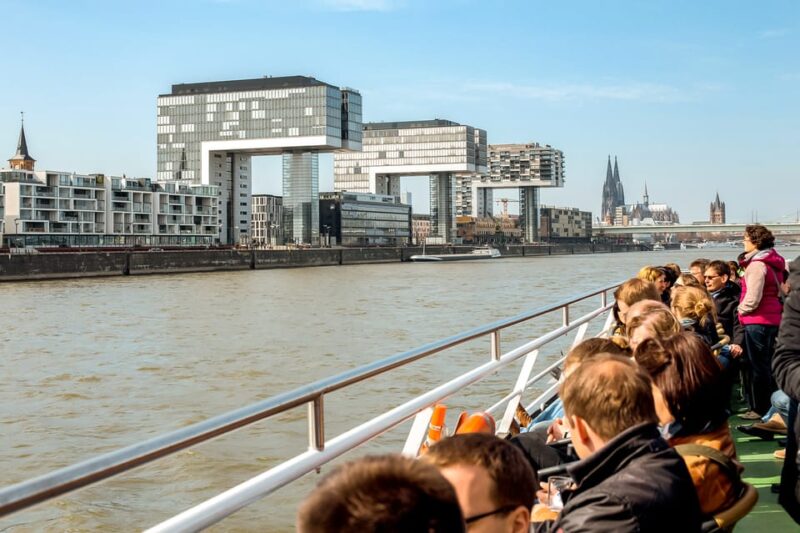 Cologne: Panoramic City Cruise - Onboard Comfort and Service Quality