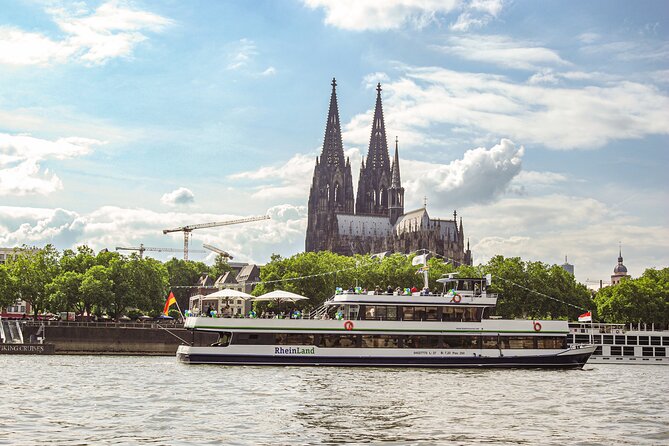 Cologne skyline tour with audio guide 90 minutes - On-Board Explanations and Multilingual Narration