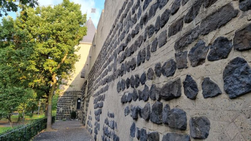 Cologne: Southside Severinsquarter Guided Tour in German - Who Will Appreciate This Tour?